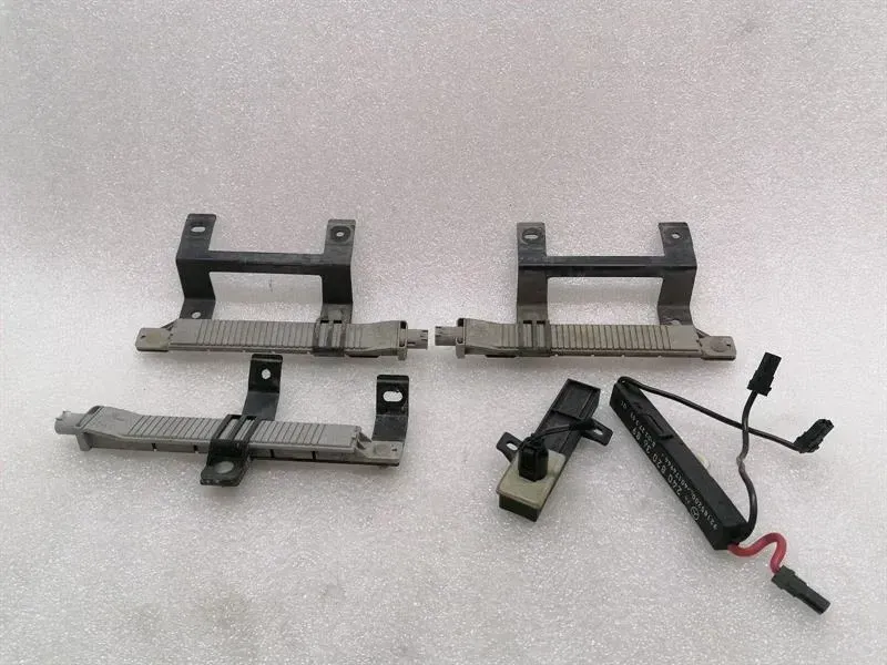 MAYBACH 57 W240 Aerial / Antenna Set A0018274801 Antenna Set