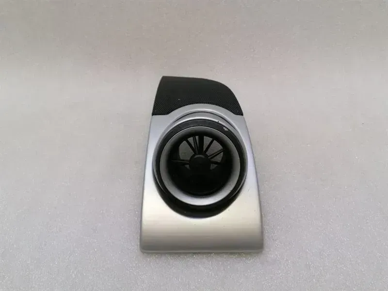 Ferrari 612 Scaglietti F137 air vent 68316200 ventilation nozzle ventilation grille right