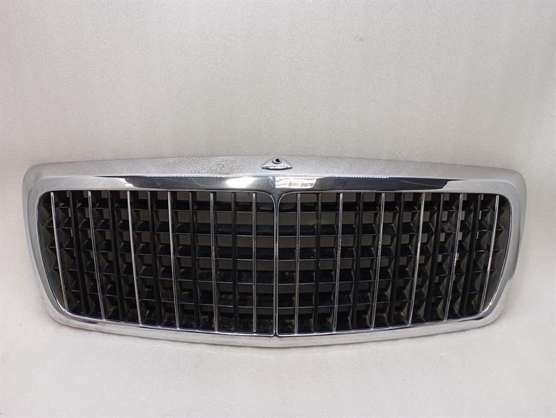 Maybach 62 V240 Front Grille A2408800383 Radiator Grille