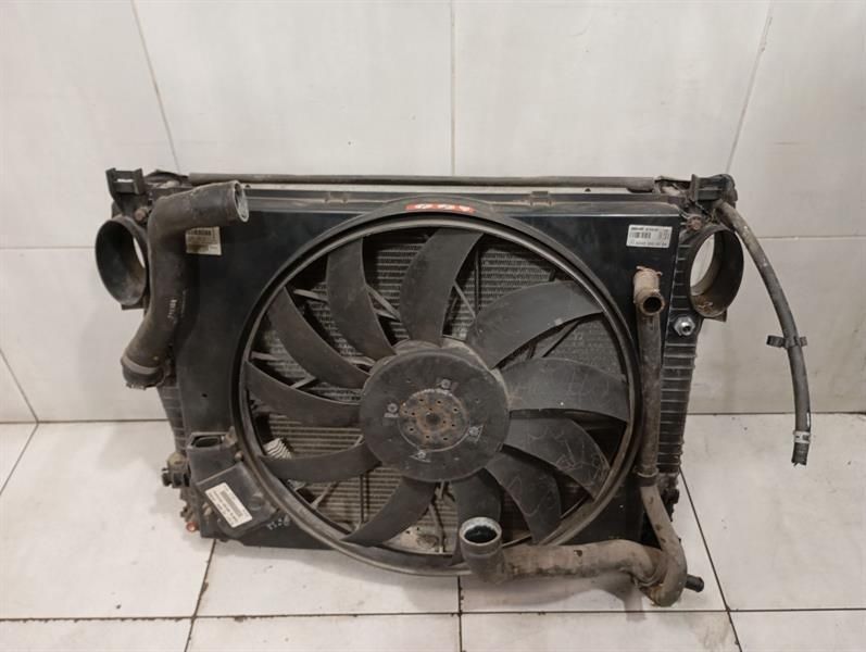 Maybach 62 V240 Radiator Pack A2405000003 Radiator Pack