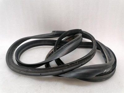 Maybach 62 V240 Boat Seal A2407500398 Tailgate Seals