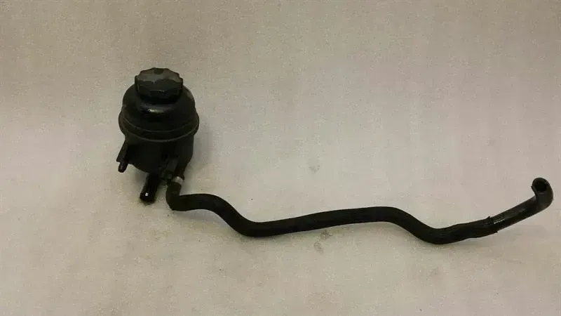 Mercedes SL600 R230 Power Steering Reservoir A2304660202 Power Steering Fluid Tank