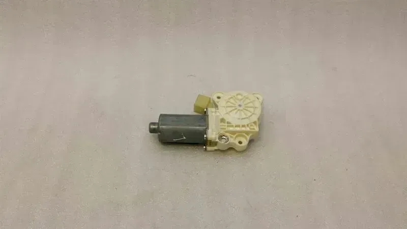 Mercedes SL R230 door window engine A1718201342 power window motor front left