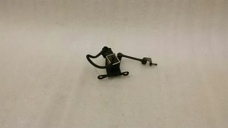 Mercedes SL R230 Front Right Xenon Level Sensor A0025428818 Level Sensor