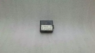 Модуль сигнализации Mercedes R230 A2118209126 Блок управления охранной системой.