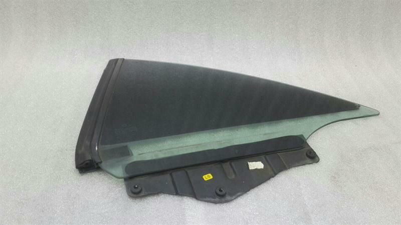 Mercedes SL R230 left rear 1/4 glass A2306700110 door window 1/4 rear left RLH