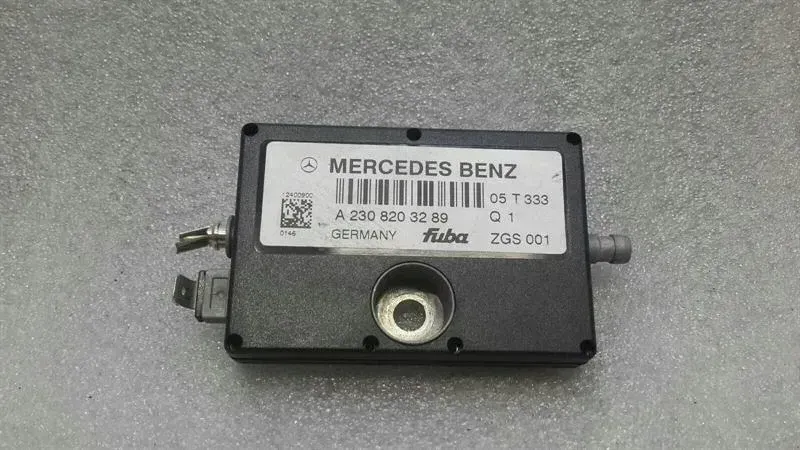 Mercedes SL R230 Aerial / Antenna A2308203289 Antenna Amplifier