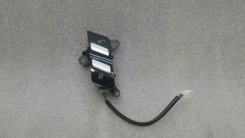 MERCEDES S-CLASS W221 DOOR LOCK SWITCH A2218213051 SWITCH CENTRAL LOCKING