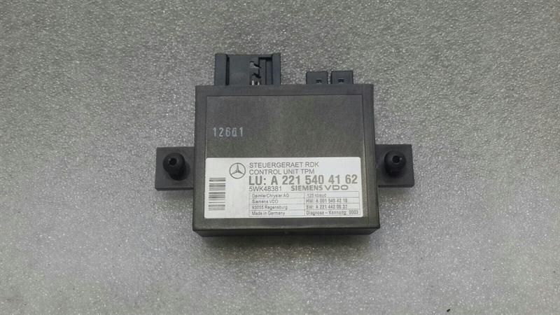 Mercedes S-Class W221 Tyre Pressure Module A2215404162 Tyre Pressure Control Unit