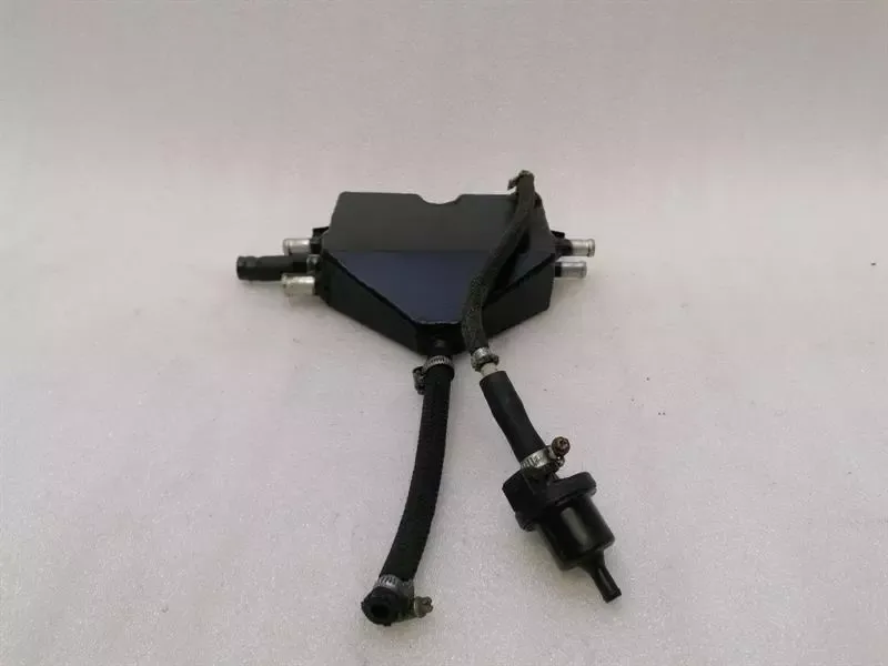 Ferrari 550 Maranello F133 Reservior 171660 Breather Body Container