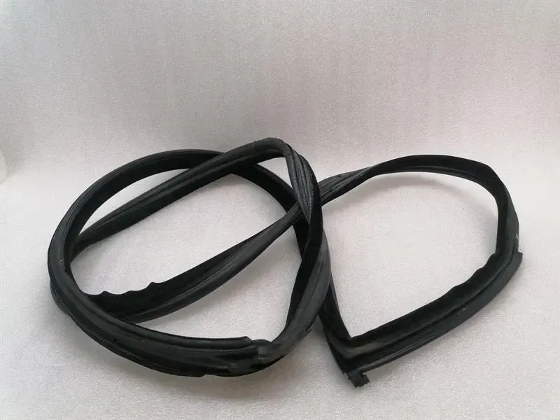 Ferrari 550 Maranello F133 Door Seal 64740100 LH Door Seals