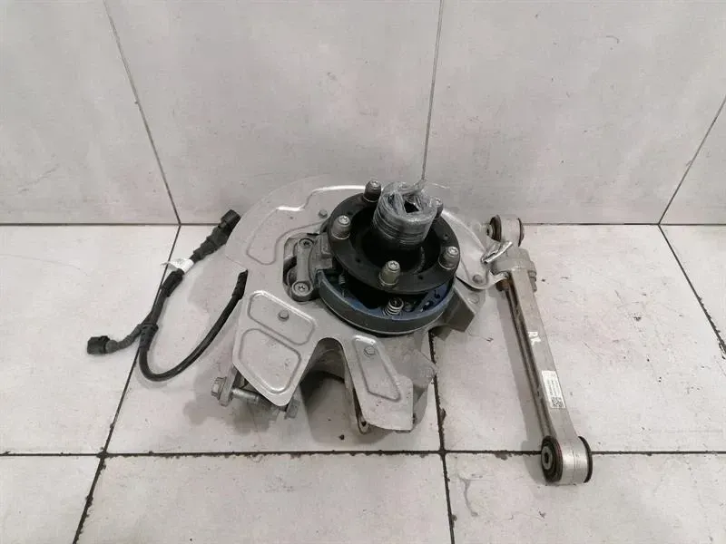 Porsche 911 992 Right Rear Hub 9GT505052A Wheel Bearing Housing Rear Right