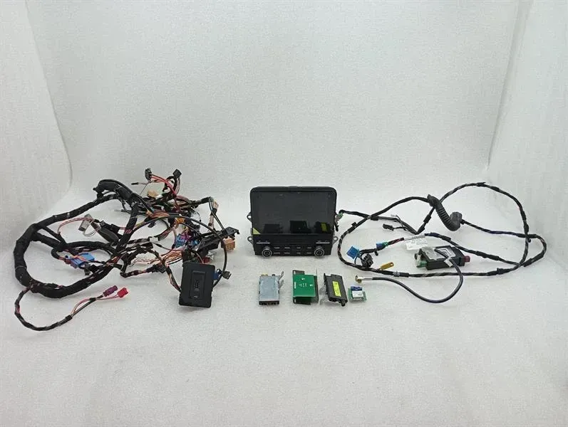 Porsche Cayman 718 PCM Navigation Monitor 9P1035136B Sat Nav Display Screen