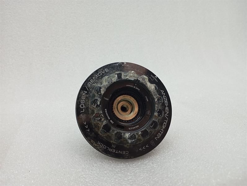 Porsche Cayman 718 GT4RS 992407139a FAULTY Centre Lock Centre Wheel Loc