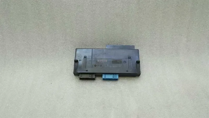 BMW 3 Series E92 body modules 9177978 control unit junction box electronics