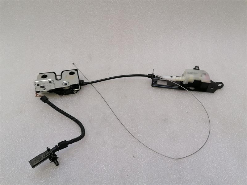 Porsche Boxster Spyder 718 boat lock 99151205305 tailgate lock