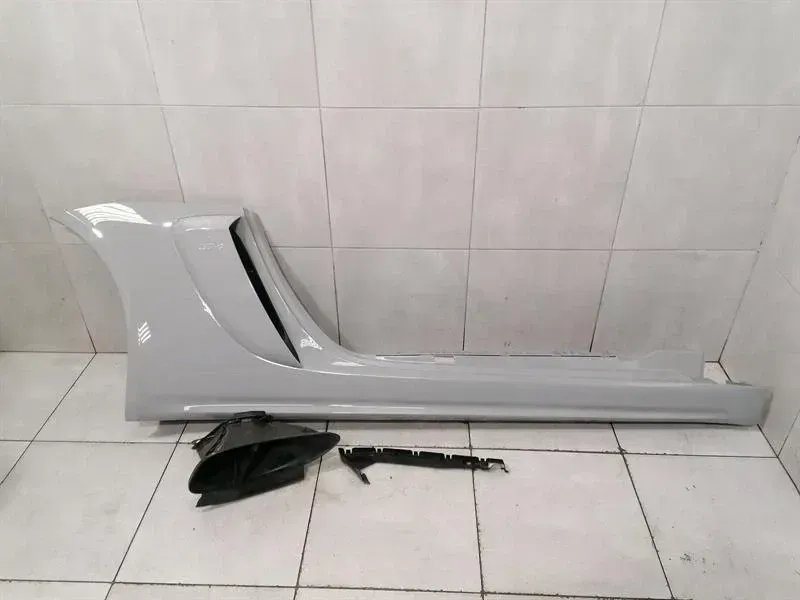 Porsche Cayman 718 GT4 side skirt 982853564 right GT4 side skirts