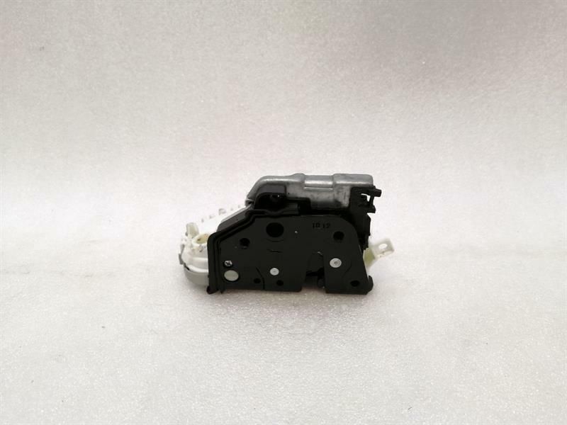 Porsche Cayman 718 GT4 Right Door Lock RHD 8J2837016E Door Lock Right RHD