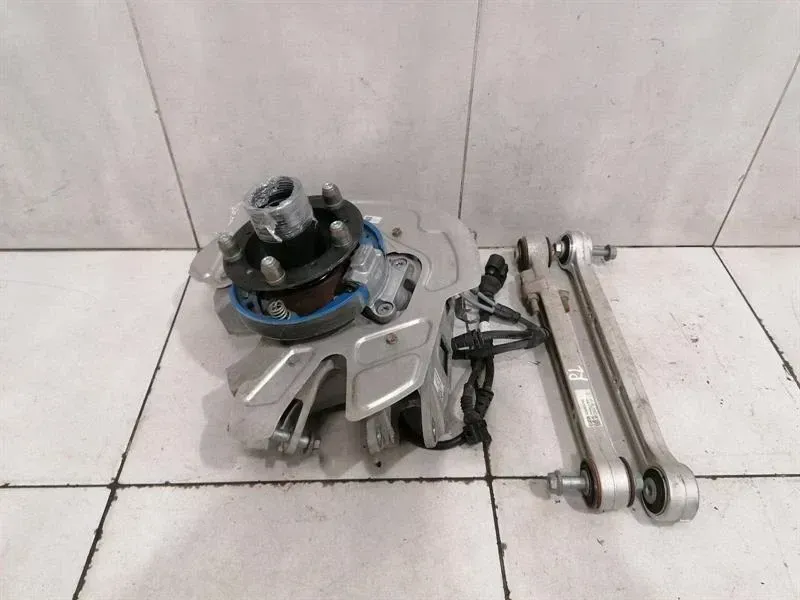 Porsche 911 992 Left Rear Hub 9GT505051A Wheel Bearing Housing Rear Left