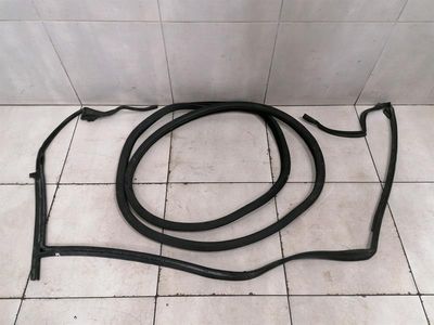 McLaren 720S Coupe Door Seal 14AC486CP RIGHT Door Seals