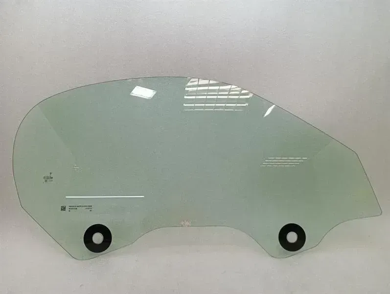 Porsche Boxster Spyder 718 right front door glass 98154251202 door window front R