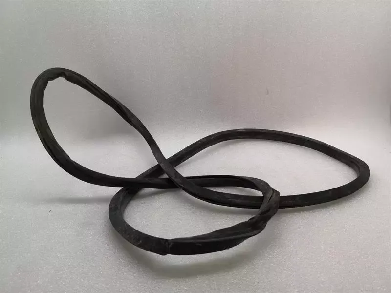 Bentley Continental GT V8S Bonnet Seal 3W0823707C Bonnet Gaskets