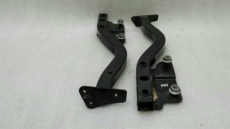 Bentley Continental GTC V8S Radiator Support 3W0199418 Bracket Carrier