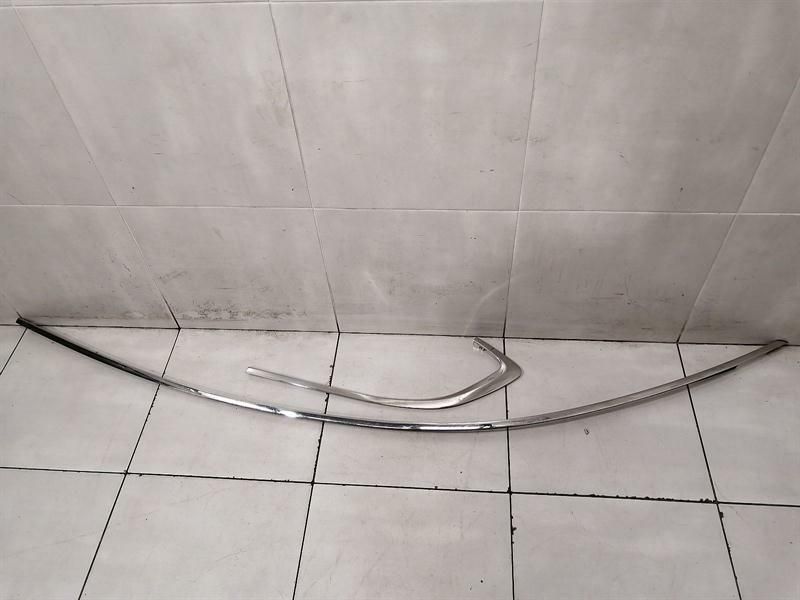 Bentley GT V8S Left Side Body Moulding 3W8853835F Left Strip Window Frame