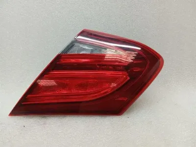 Mercedes C Klasa W205 Lampa tylna prawa A2059066800 Lampa tylna prawa tylna