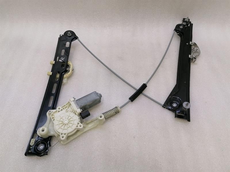 Porsche Boxster Spyder 718 Right Door Winder 99154207602 Right Window Regulator