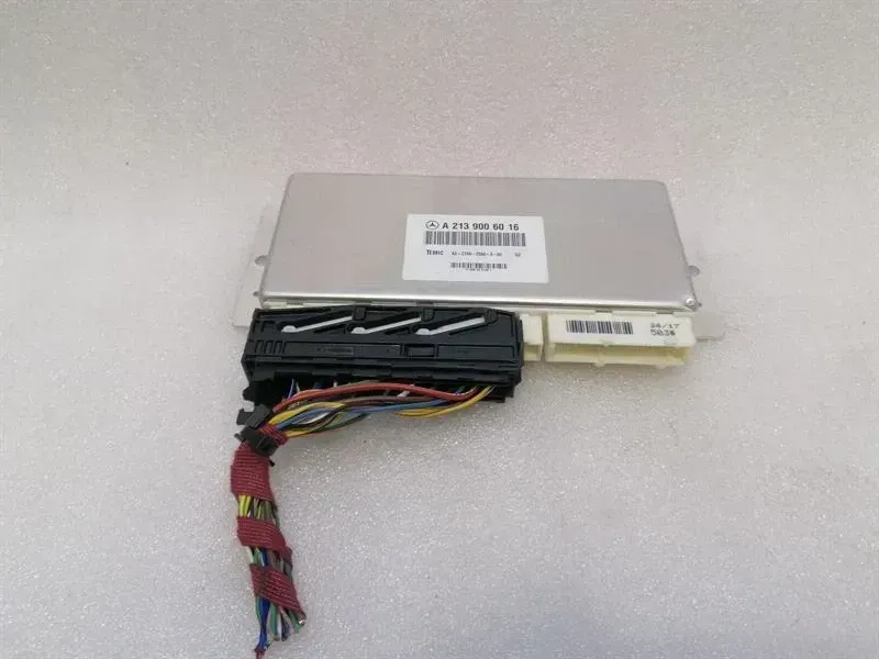 Mercedes E Class W213 Suspension Unit A2139006016 Control Unit Airmatic