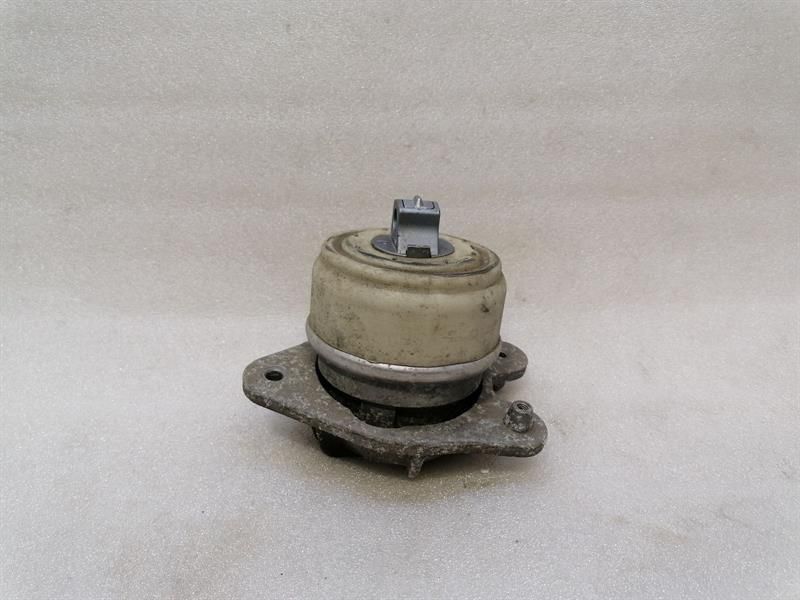 Mercedes CL W217 Right Engine Mount A2222405600 Engine Holder Right
