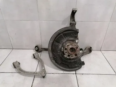 Mercedes CL63 AMG W217 Left Front Hub A2223321901 Wheel Bearing Housing Front Left