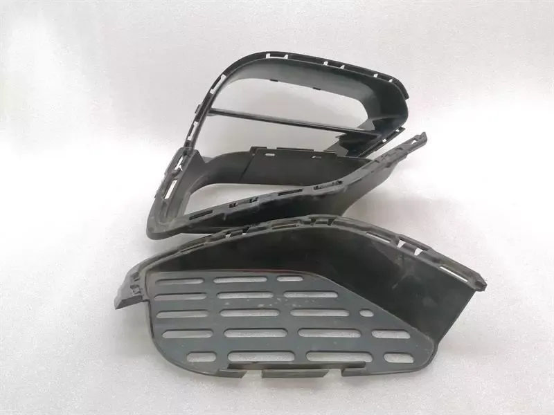 Mercedes CL W217 Bumper Moulding A2178856400 Bumper Strip FRONT RIGHT AMG