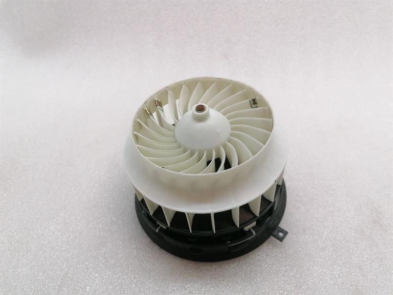 Mercedes GT 4-DOOR X290 Heater Blower A0999062103 RIGHT HANDLE RHD