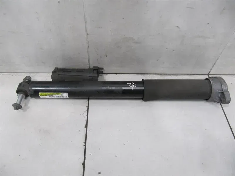 Mercedes C63 AMG W205 shock absorber rear A2053202300 shock absorber rear EDC
