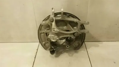 Mercedes GT C190 GTR Vänster baknav A1903505101 hjulhållare vänster bak AMG