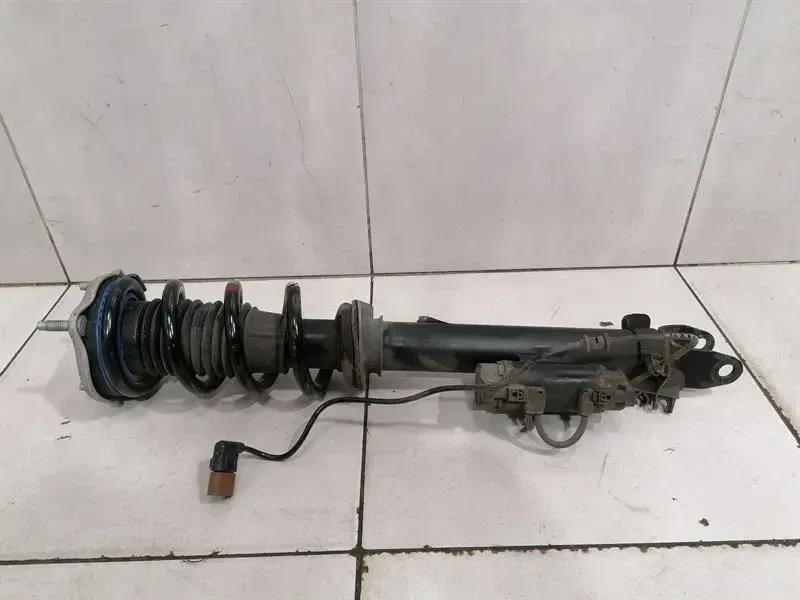 Mercedes C63 W205 Shock Absorber Front A2053207203 Shock Absorber Right Front