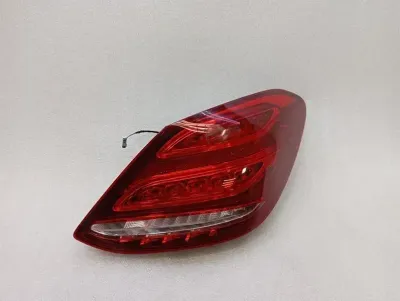 Mercedes C-Klasse W205 Rückleuchte Rechts A2059061457 Rückleuchte Hinten Rechts