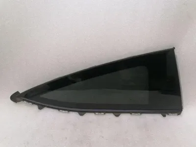 Mercedes C Class W205 задно дясно 1/4 стъкло A2056703212 стъкло на врата 1/4 задно дясно