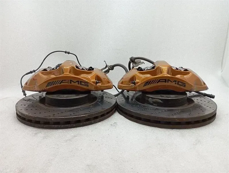 MERCEDES C63 AMG W205 BRAKE CALIPER A2054216798 FRONT SET BRAKE SYSTEM M177