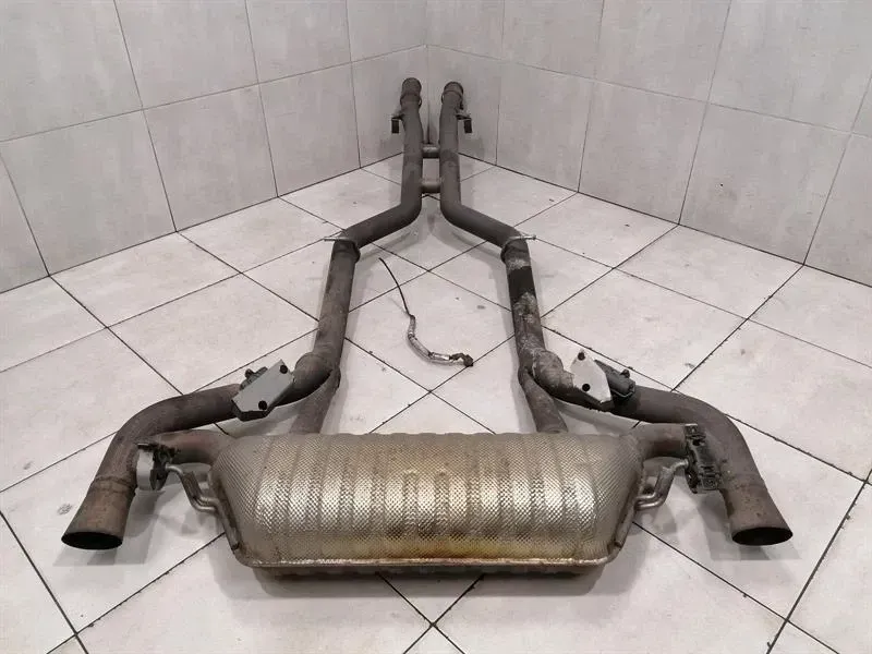 Mercedes GT C190 GTS S Exhaust Silencer A1904903500 Exhaust Muffler OEM