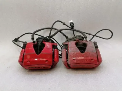 Mercedes C63 AMG W205 bakre bromsok set A2314230381 bakre bromsok set