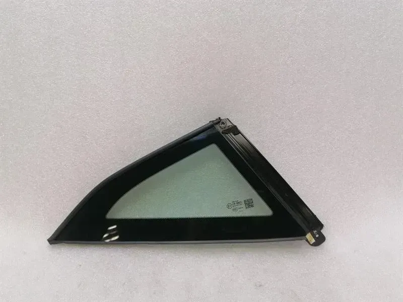 Aston Martin Vantage AM6 18-25 Right Rear Glass KY63-C29750-AE Rear Window RH