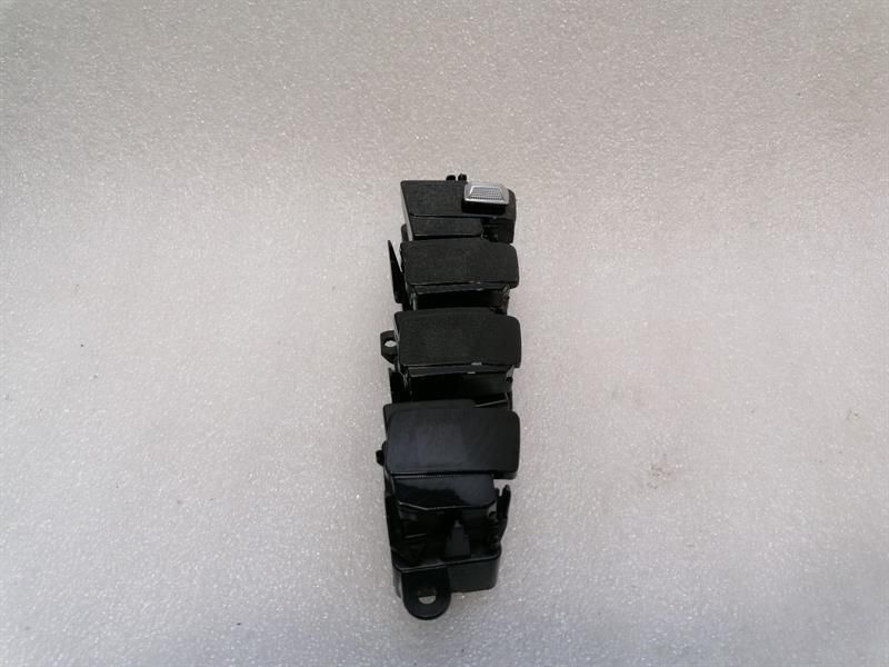 Mercedes GT X290 GT63S AMG Console Switch A2909005202 RHD RIGHT HANDLEBAR