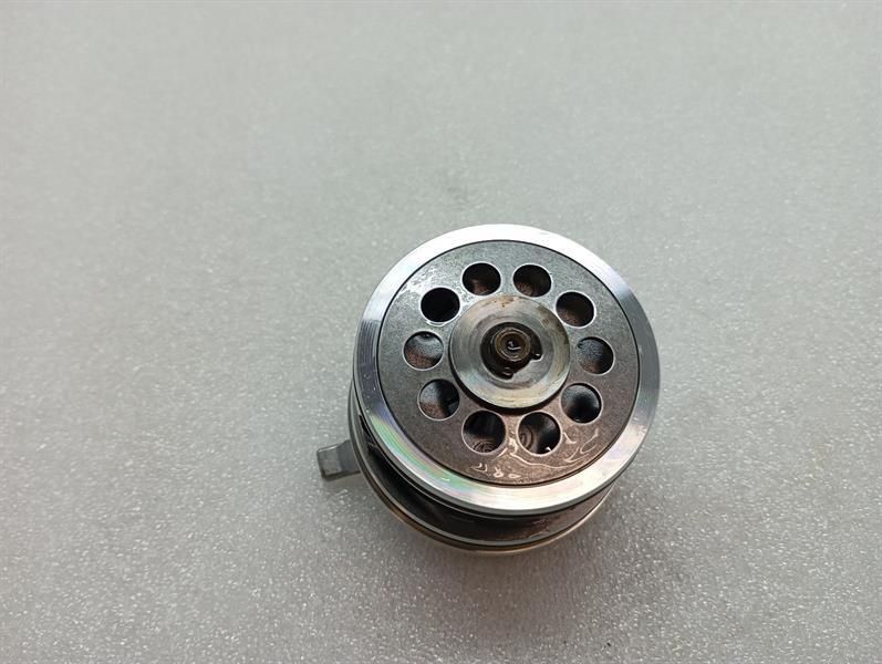 Mercedes C Class W205 Oil Pump A7252790100 Oil Pump Oil Auxiliary Pump