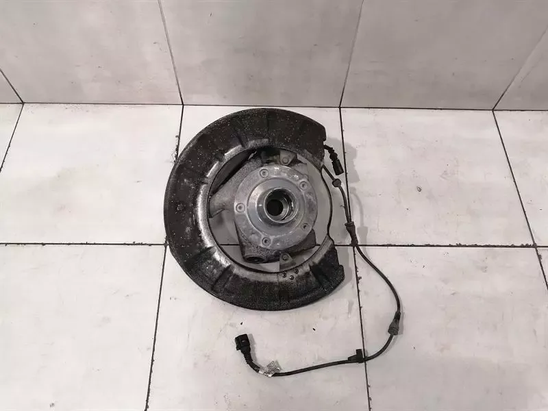 Porsche 911 991 TURBO Left Front Hub 99134165724 Wheel Bearing Housing Front Li PCCB