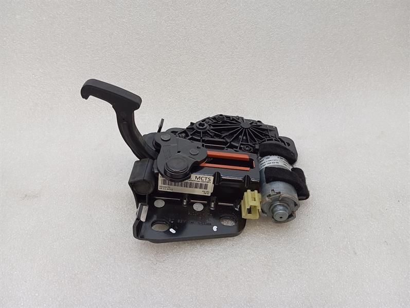 Porsche 911 991 99156111700 convertible cover lock soft top lock roof lock catch