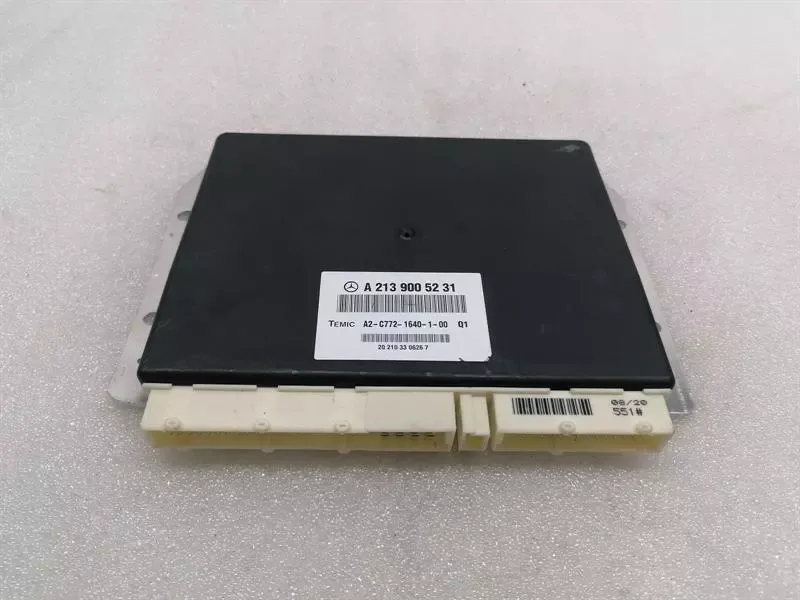 Mercedes E63 W213 Active Suspension Modules A2139005231 Control Unit Chassis M177