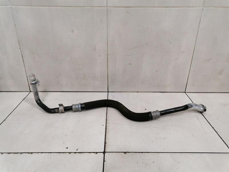 Mercedes E Class W213 Oil Cooler Pipe A2135011201 Oil Cooler Upper Radiator Hose
